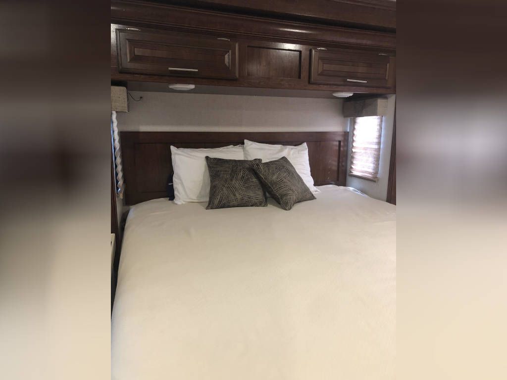 Photo 1 - 2017 Forest River Class A Motorhome rental photo 4