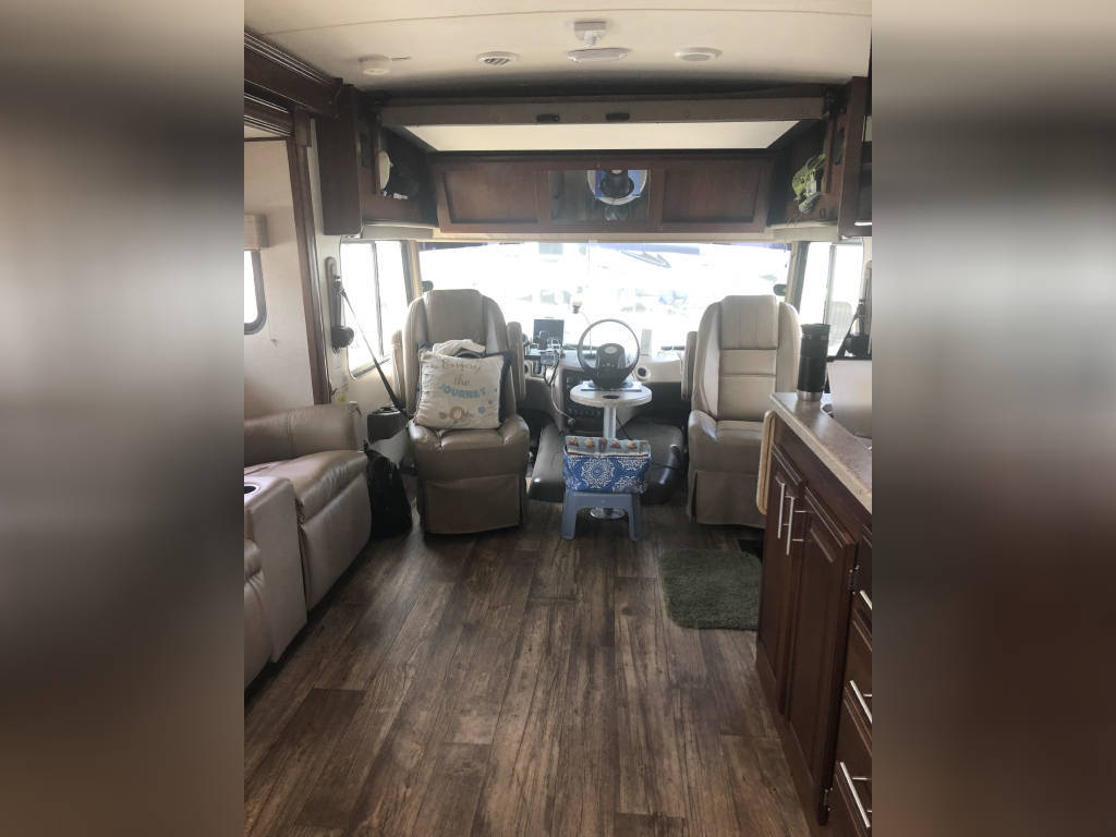 Photo 1 - 2017 Forest River Class A Motorhome rental photo 9