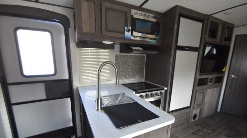 Photo 5 - 2020 CROSS ROADS Travel Trailer rental photo 7