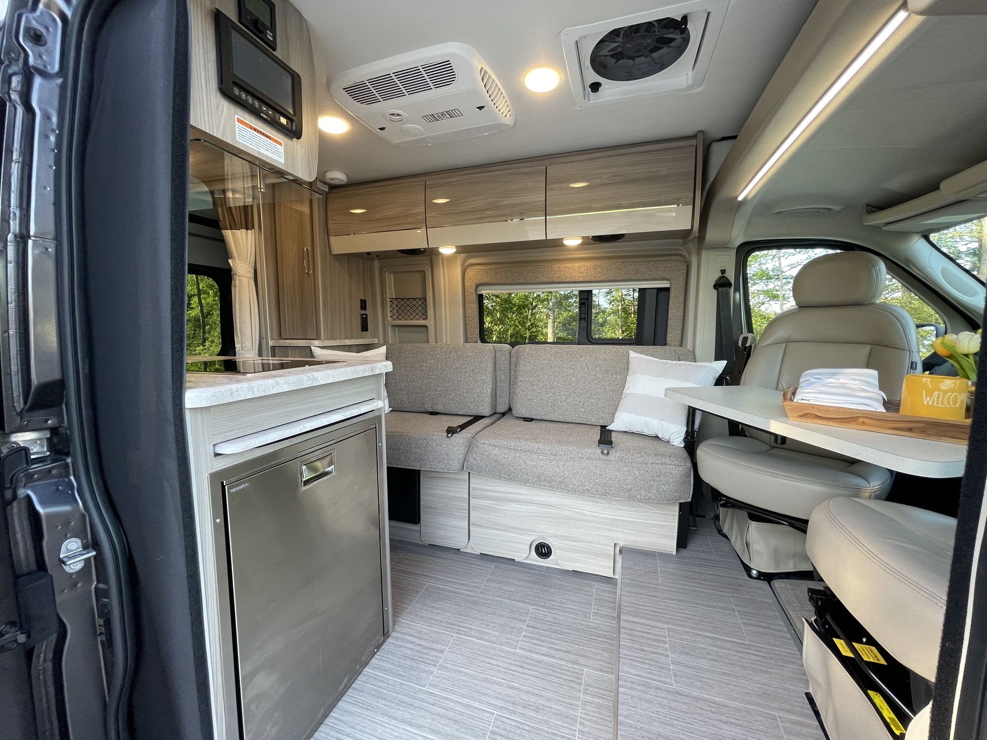 Photo 11 - 2022 Thor Class B Motorhome rental photo 13