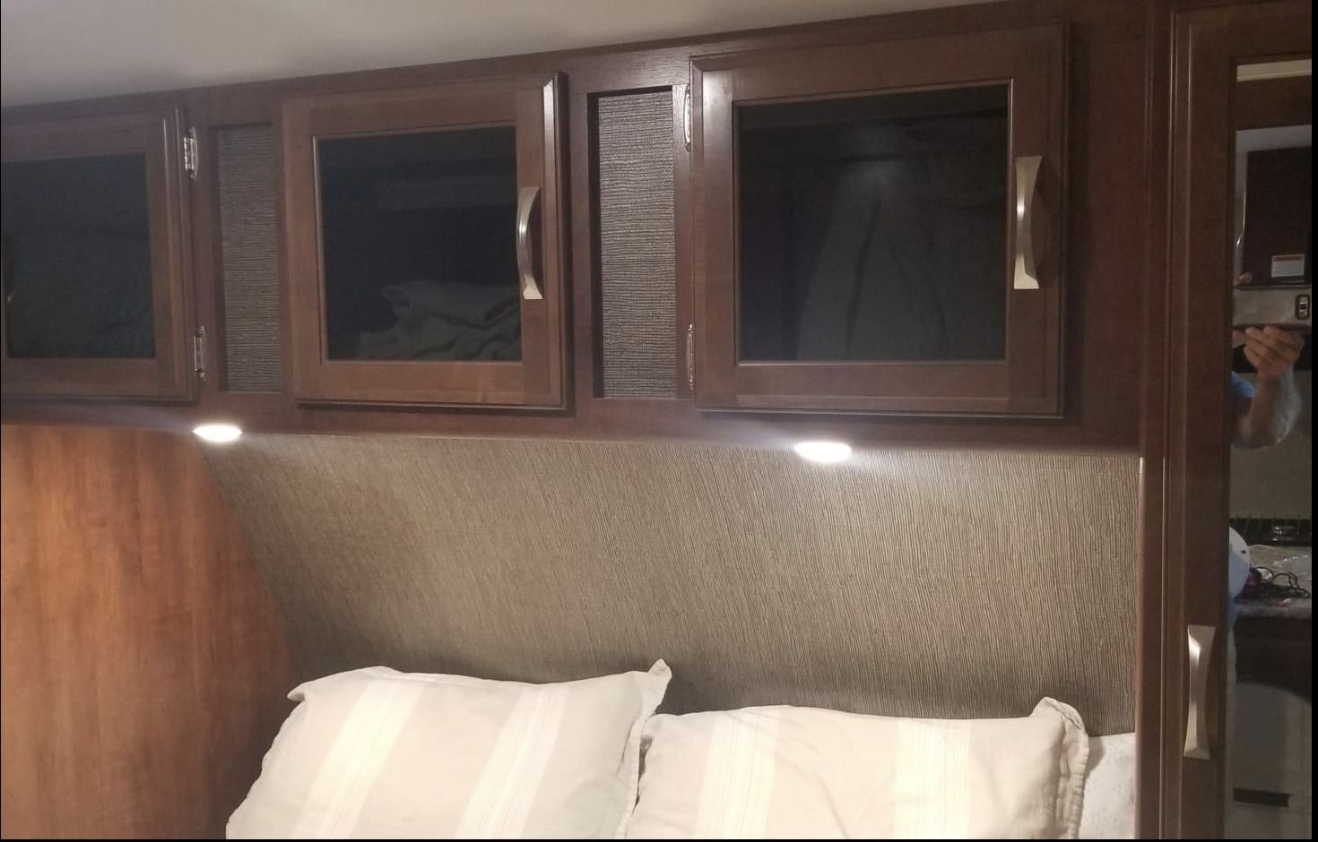 Photo 8 - 2017 Passport Ultra Lite Travel Trailer rental photo 10