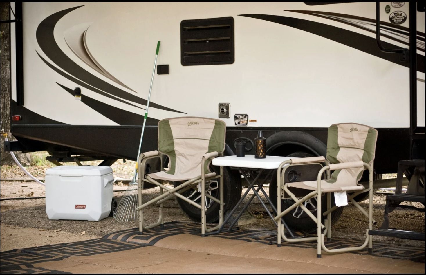 Photo 15 - 2017 Passport Ultra Lite Travel Trailer rental photo 17