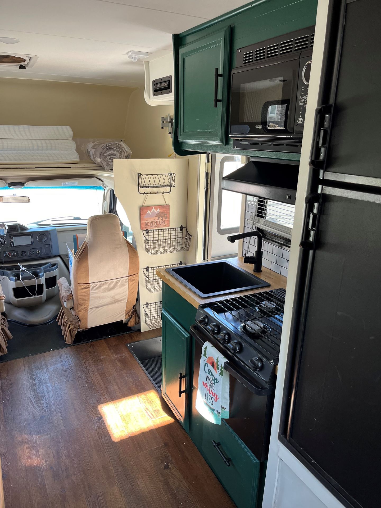 Photo 2 - 2019 Coachmen Class C Motorhome rental photo 11