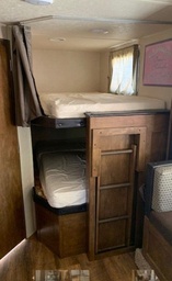 Photo 7 thumbnail 9