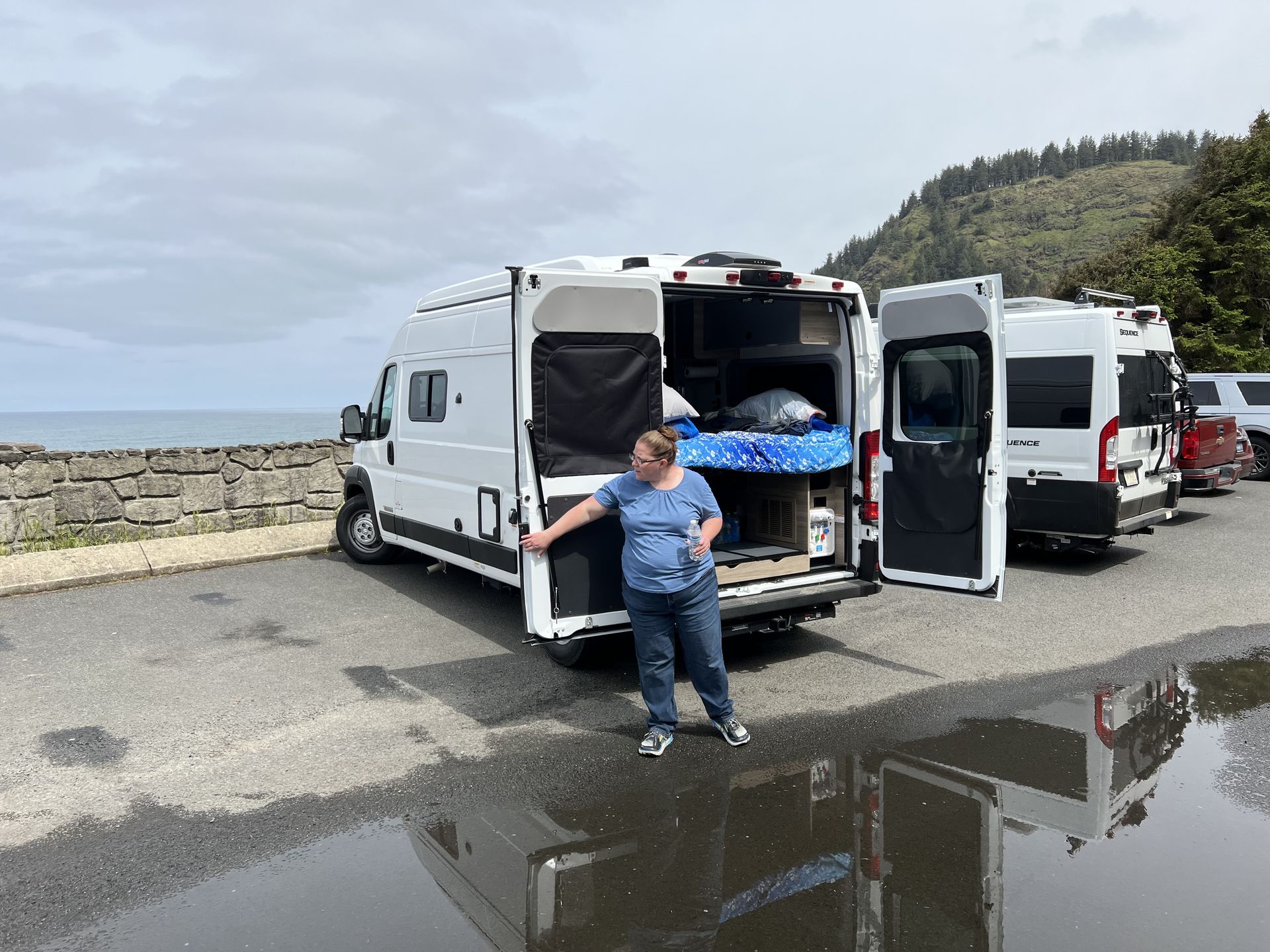 Photo 8 - 2022 Winnebago Class B Motorhome rental photo 10