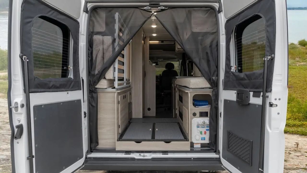 Photo 20 - 2022 Winnebago Class B Motorhome rental photo 22