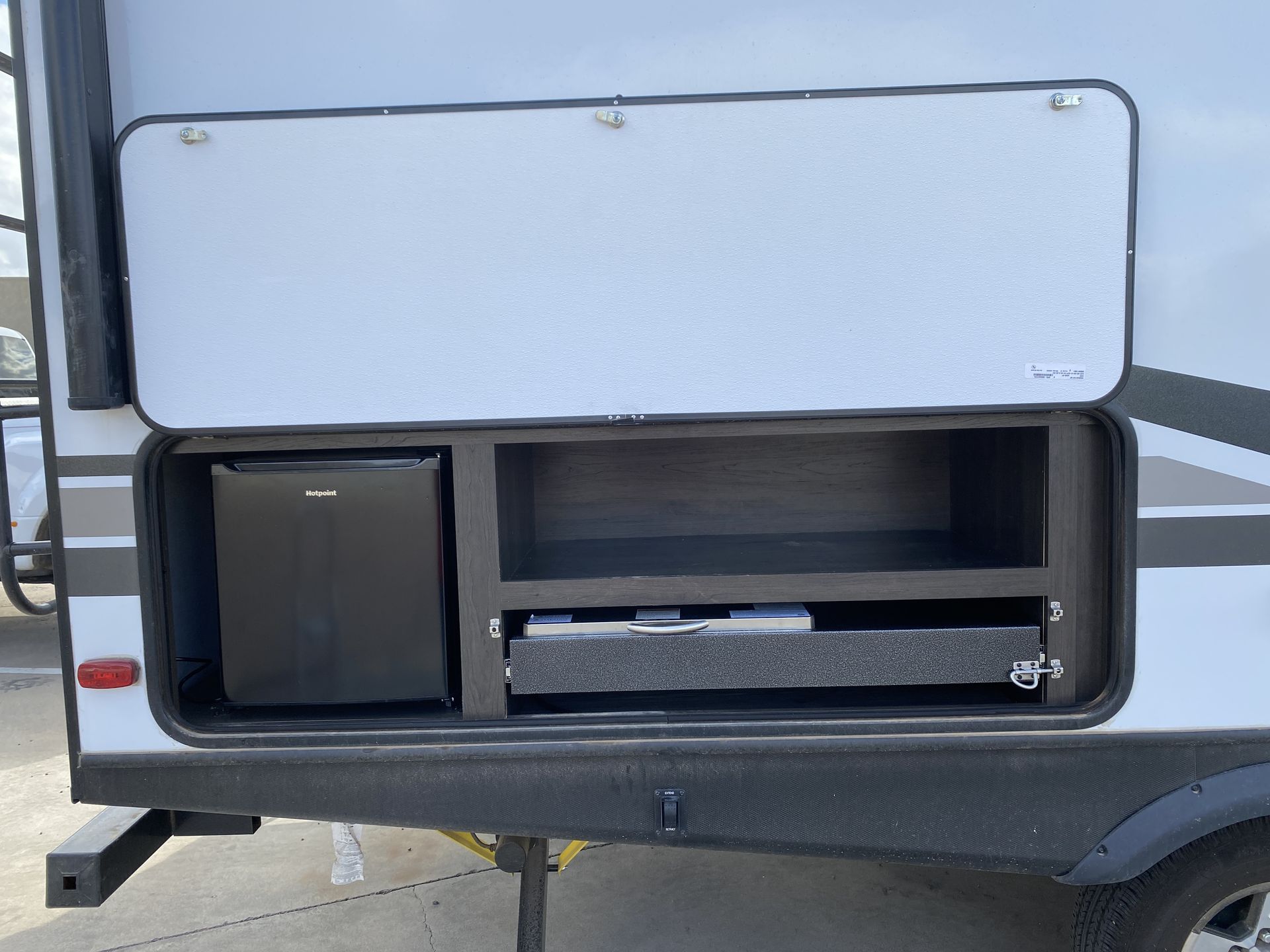 Photo 4 - 2021 Keystone Travel Trailer rental photo 9