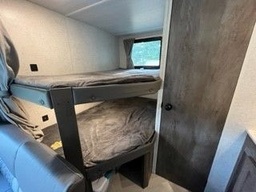 Photo 13 thumbnail 15