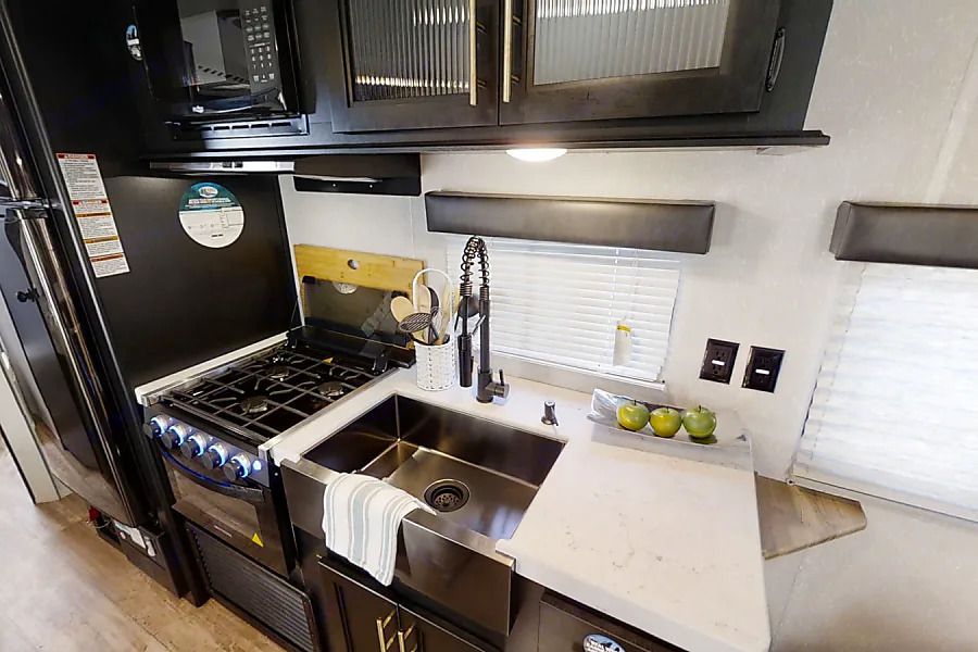 Photo 6 - 2022 Forest River Travel Trailer rental photo 8