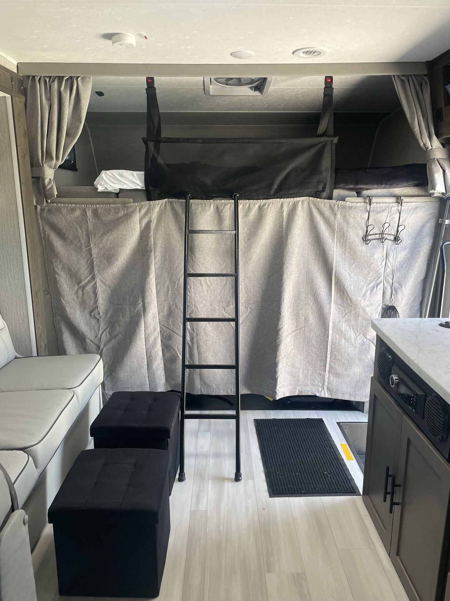 Photo 10 - 2022 Coachmen Class C Motorhome rental photo 12