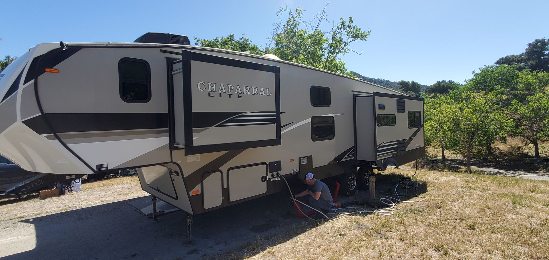 Photo 6 - 2020 Coachmen Fifth Wheel rental photo 8