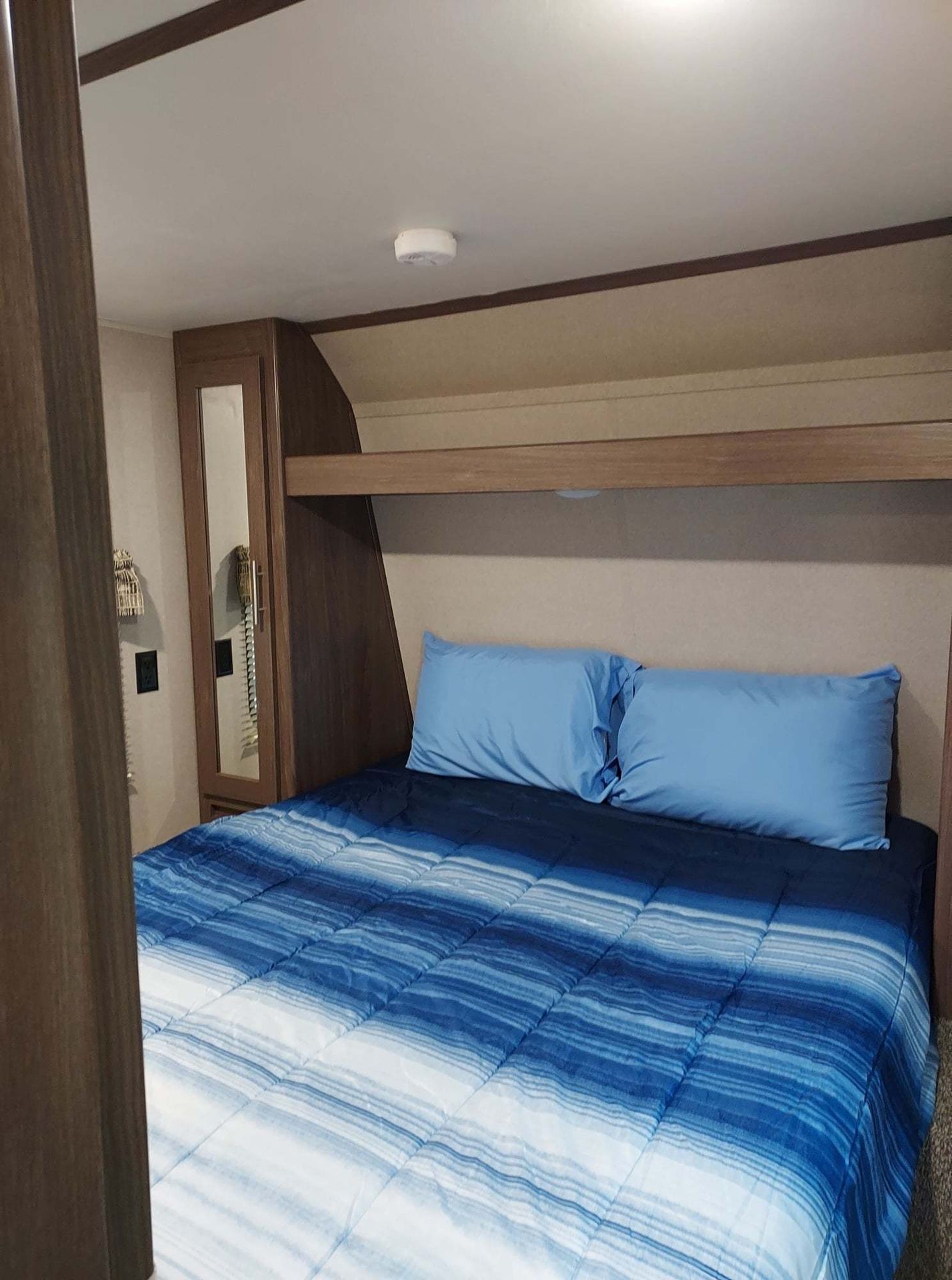 Photo 7 - 2019 Keystone Travel Trailer rental photo 9