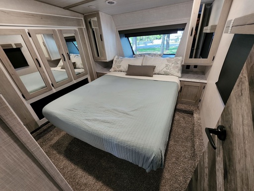 2022 Forest River IMPRESSION 315MB Fifth Wheel for rent in Valrico, FL