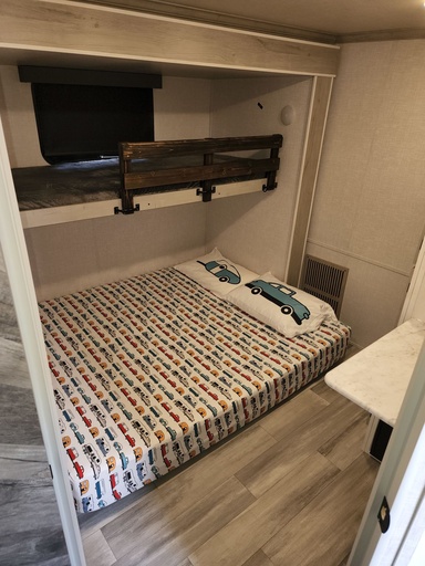2022 Forest River IMPRESSION 315MB Fifth Wheel for rent in Valrico, FL