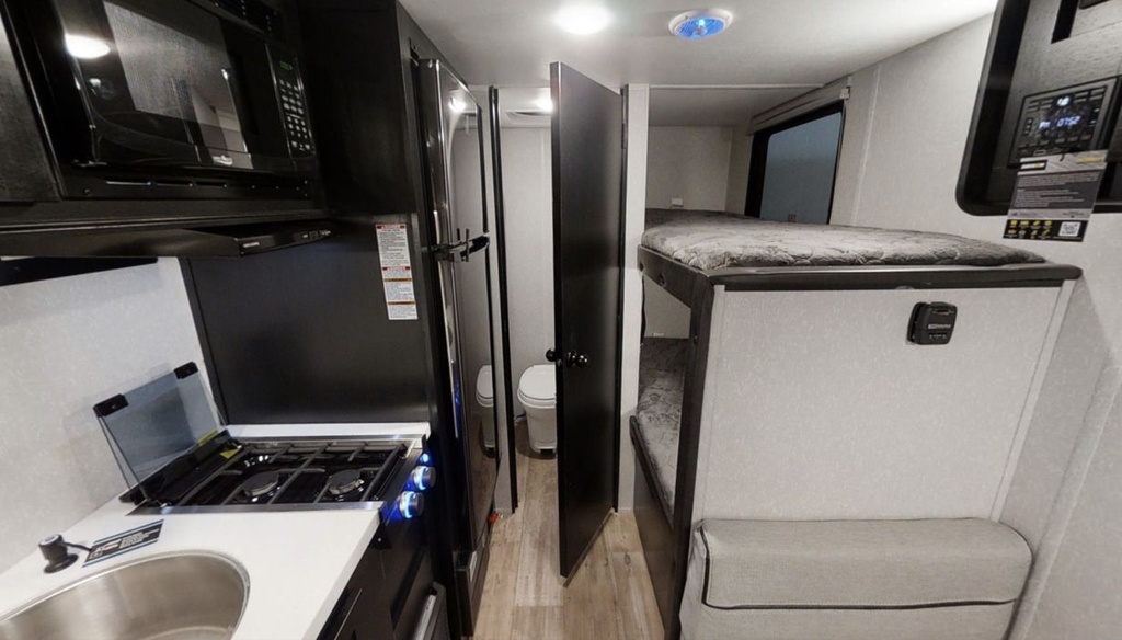 Photo 6 - 2022 Cherokee Travel Trailer rental photo 8