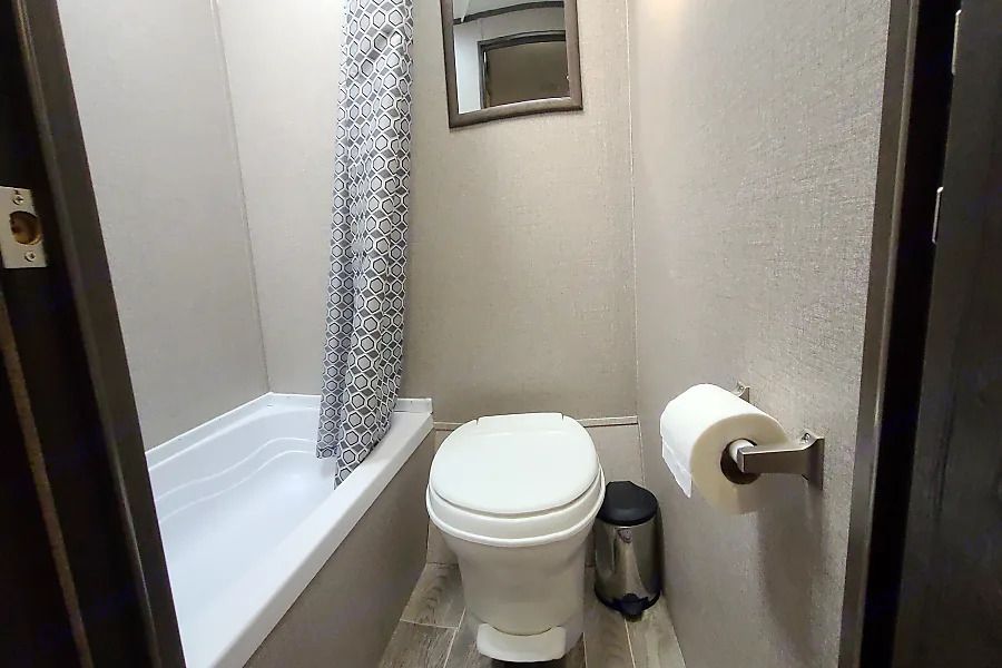 Photo 3 - 2021 Jayco Travel Trailer rental photo 5