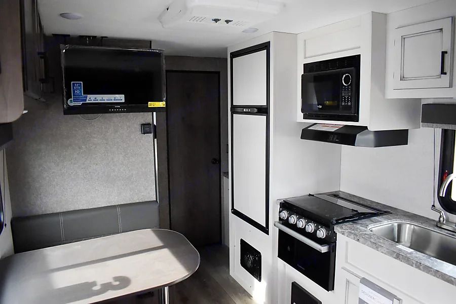 Photo 9 - 2021 Open Range Travel Trailer rental photo 11
