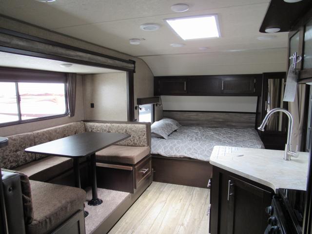 Photo 2 - 2018 Cherokee Toy Hauler rental photo 4