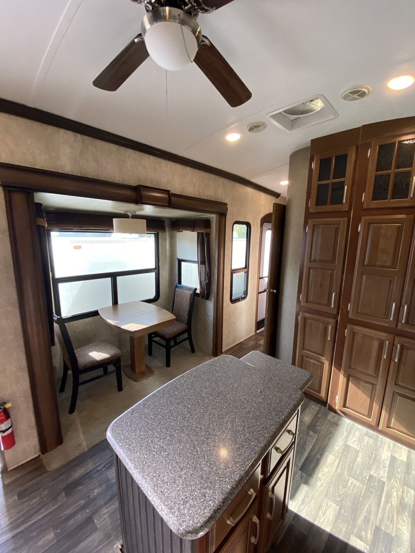 Photo 8 - 2015 Keystone Rv Fifth Wheel rental photo 7