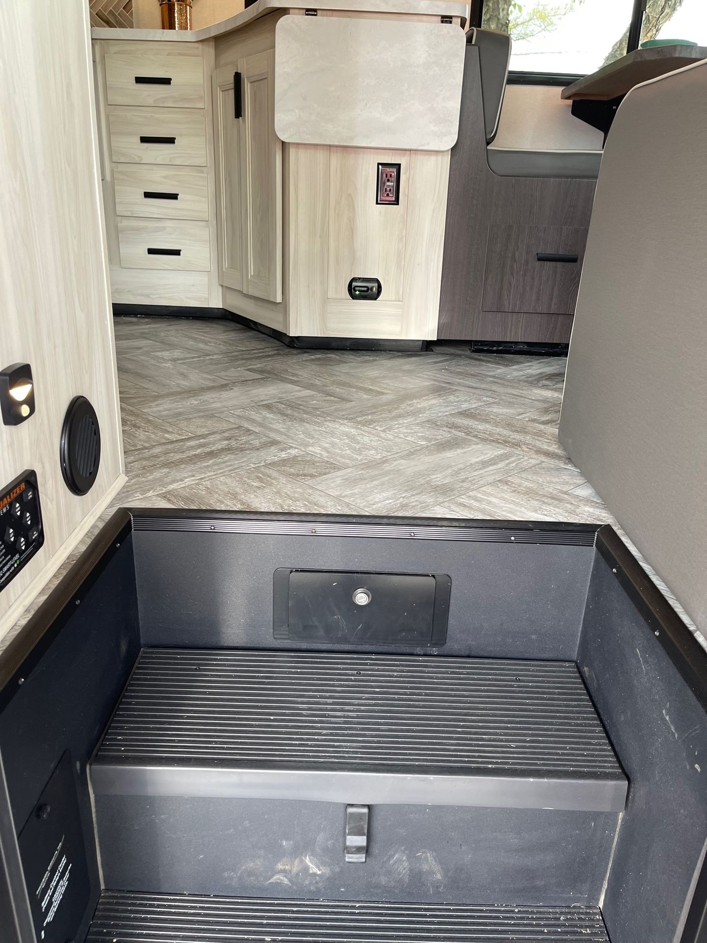 Photo 4 - 2022 Forest River Class C Motorhome rental photo 7