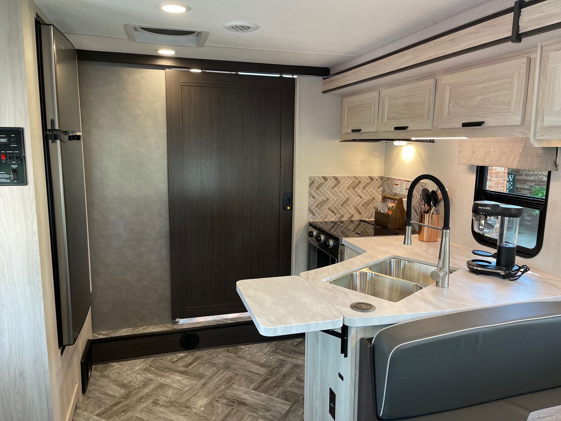 Photo 7 - 2022 Forest River Class C Motorhome rental photo 15