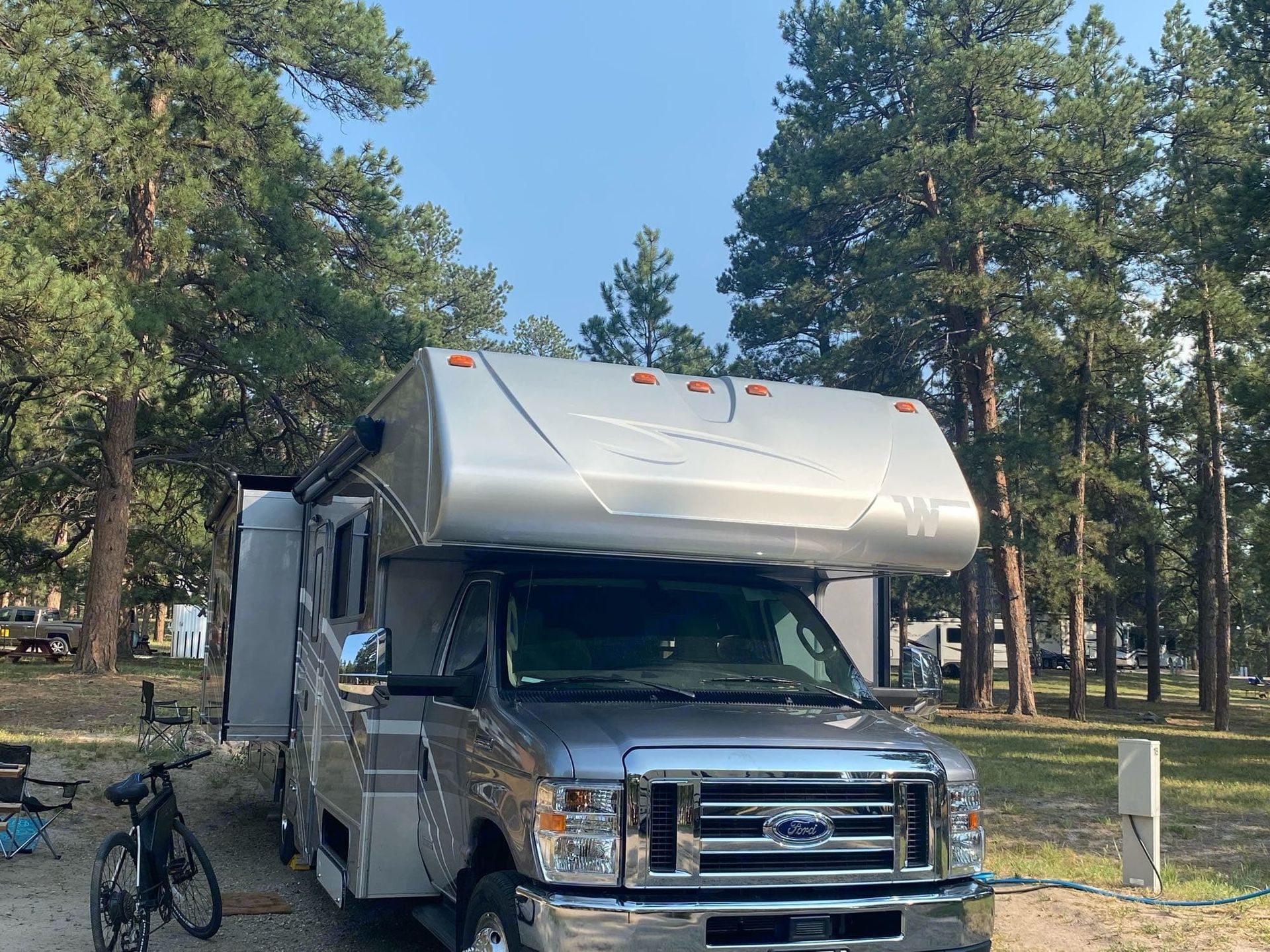 Photo 1 - 2021 Winnebago Class C Motorhome rental photo 4