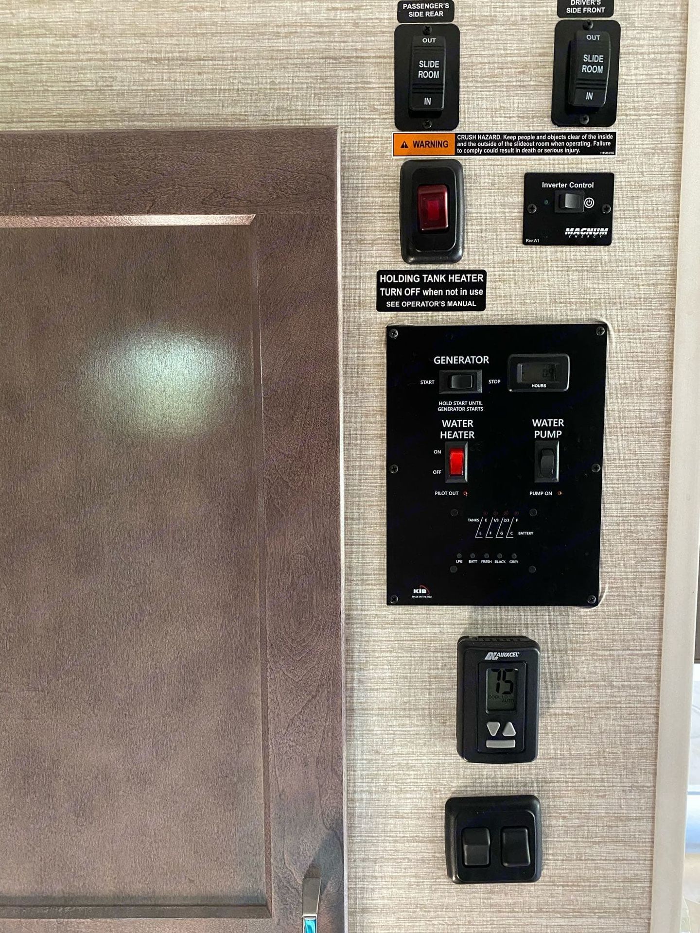 Photo 13 - 2021 Winnebago Class C Motorhome rental photo 17