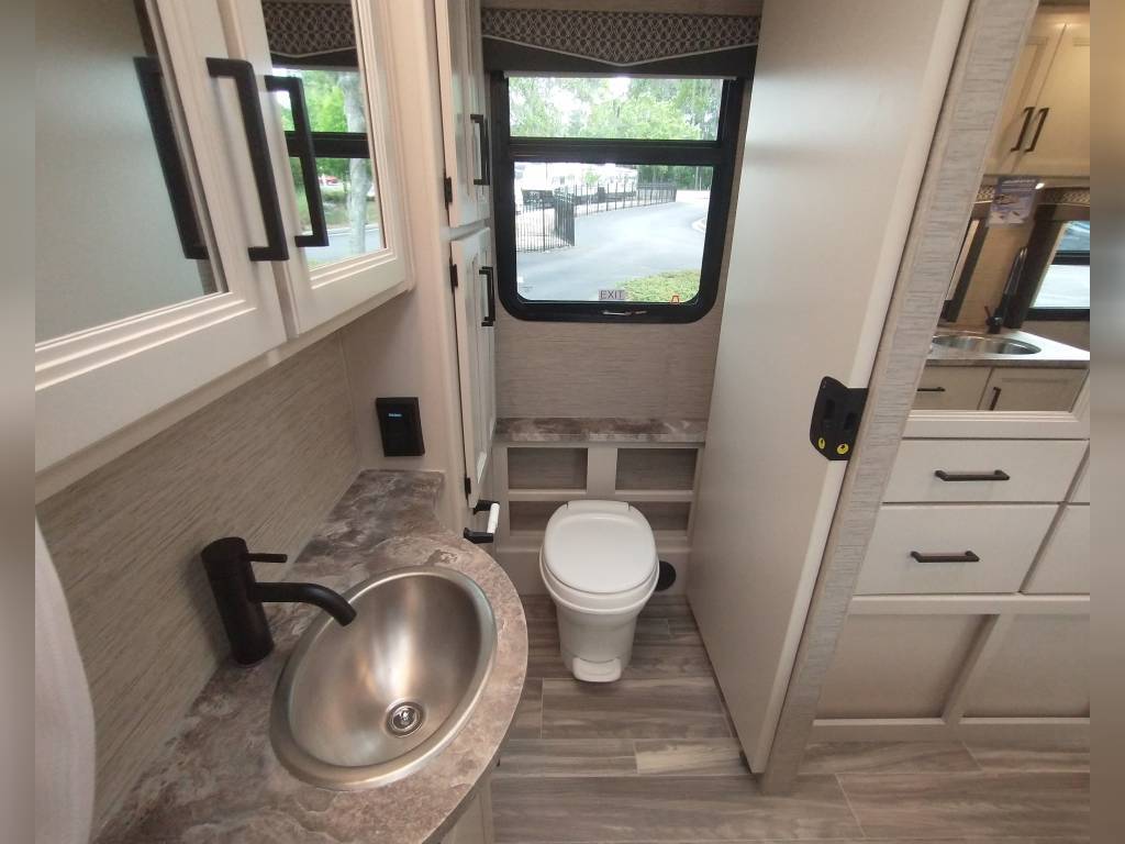 Photo 1 - 2023 Thor Class A Motorhome rental photo 10