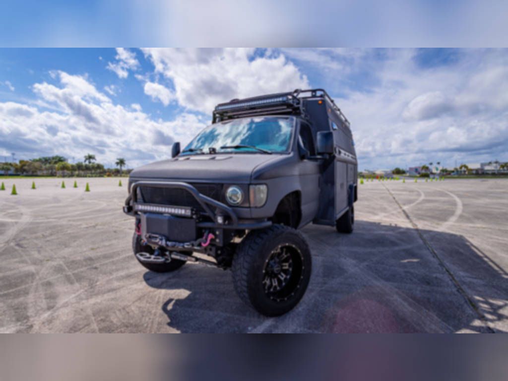 Photo 1 - 2010 Ford Class B Motorhome rental photo 10