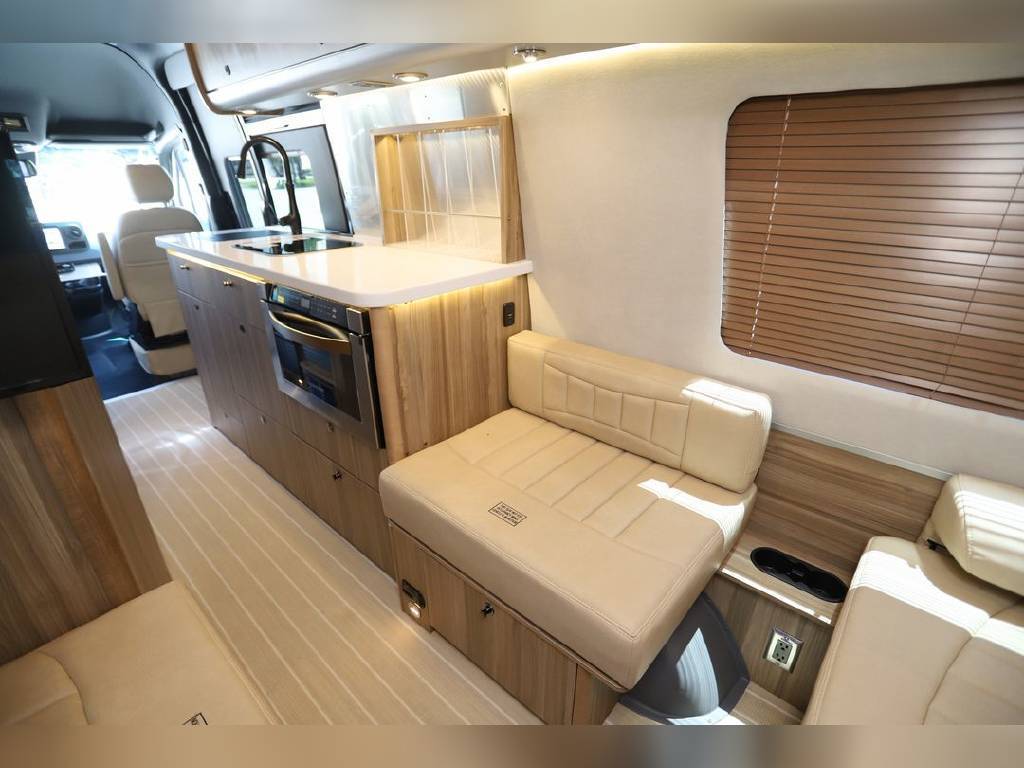 Photo 2 - 2022 Airstream Class B Motorhome rental photo 6