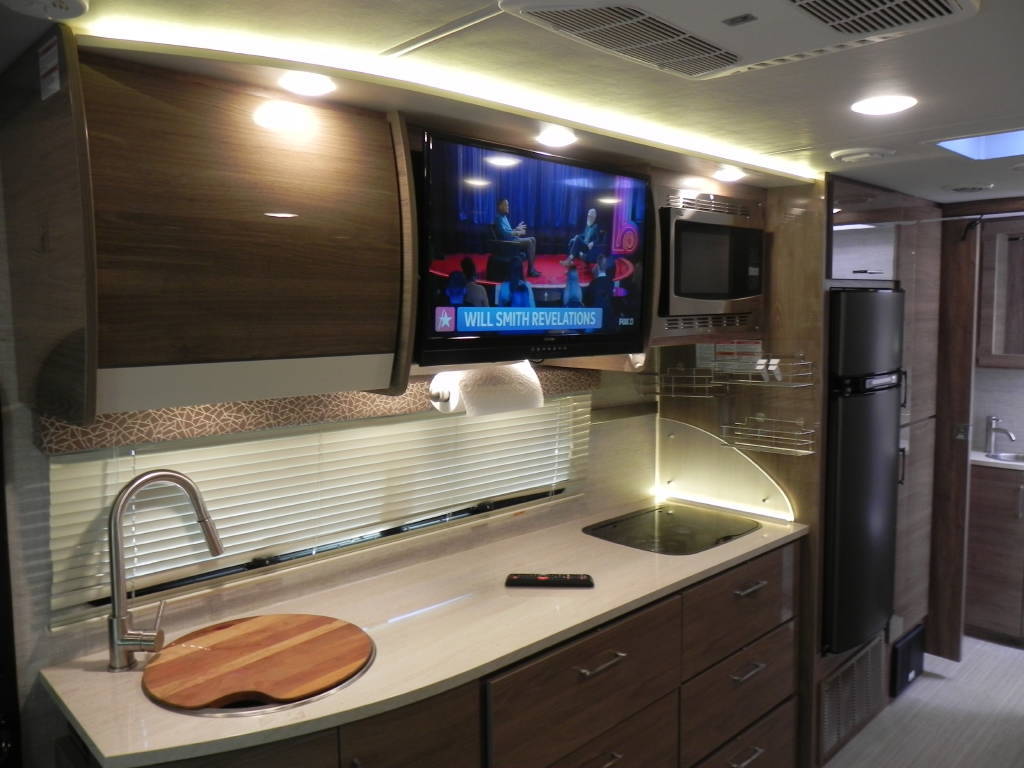 Photo 5 - 2021 Jayco Class B Motorhome rental photo 12