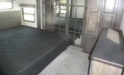 Photo 1 thumbnail 4