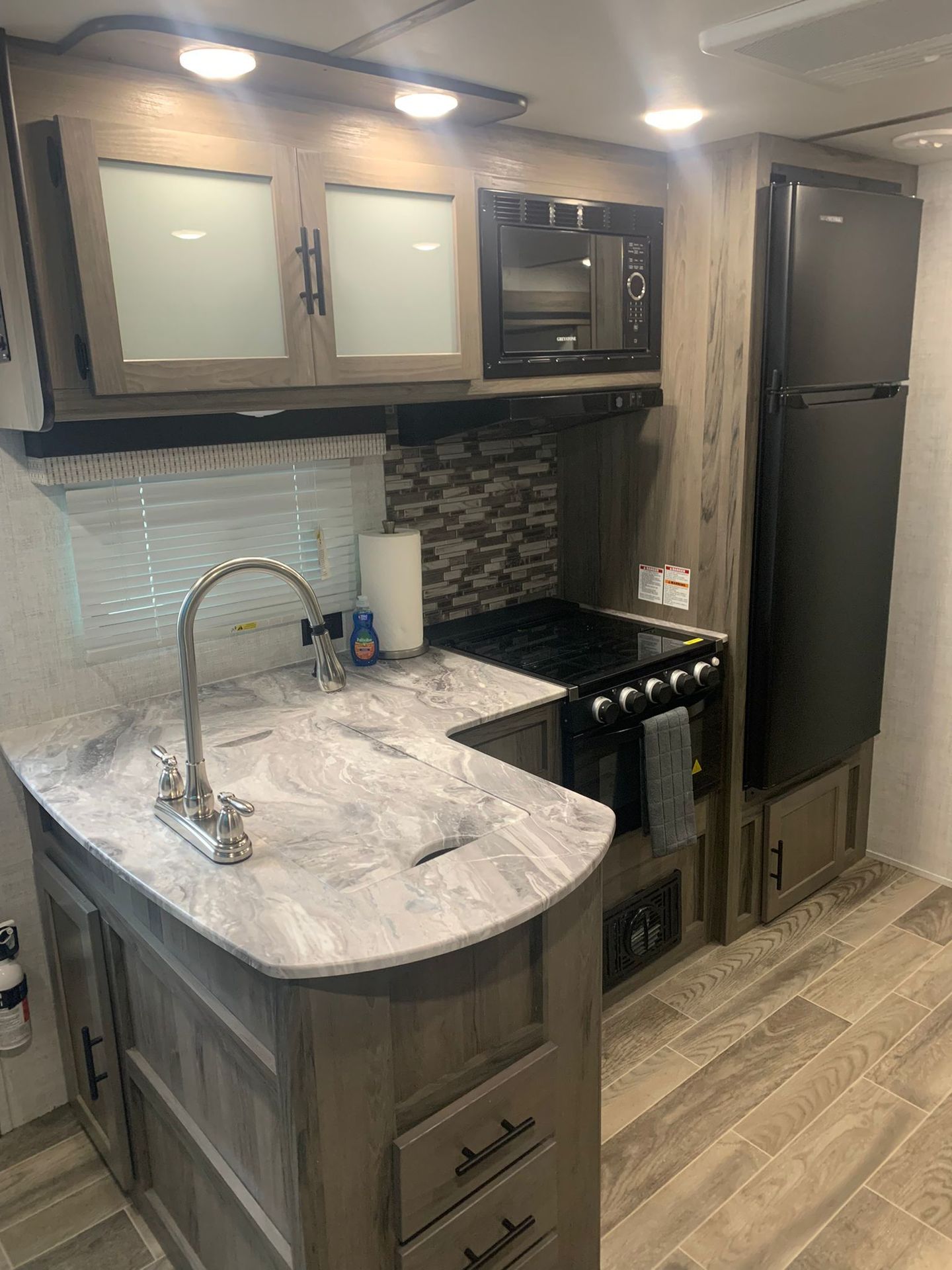 Photo 7 - 2021 Gulf Stream Travel Trailer rental photo 9