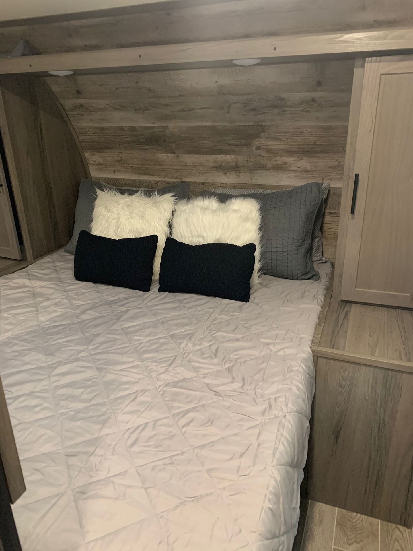 Photo 8 - 2021 Gulf Stream Travel Trailer rental photo 10