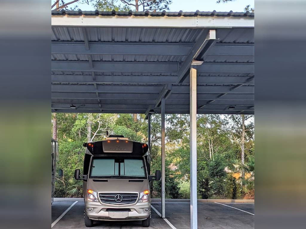 Photo 1 - 2019 Leisure Travel Class B Motorhome rental photo 9