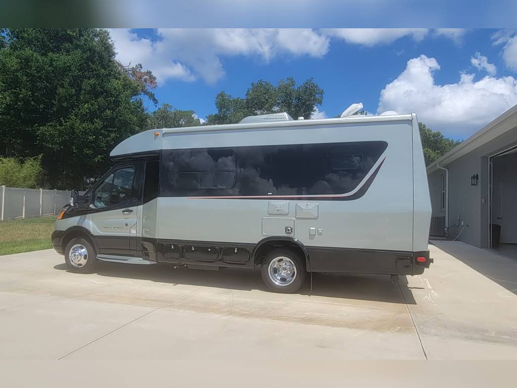 Photo 1 - 2021 Phoenix Usa Class B Motorhome rental photo 10