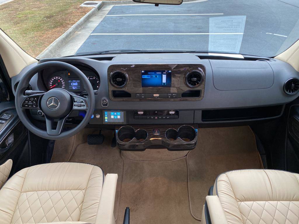 Photo 1 - 2020 Mercedes-Benz Class B Motorhome rental photo 9