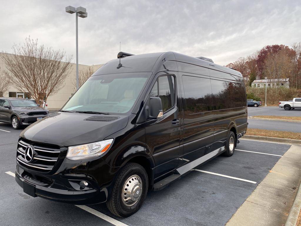 Photo 1 - 2020 Mercedes-Benz Class B Motorhome rental photo 11