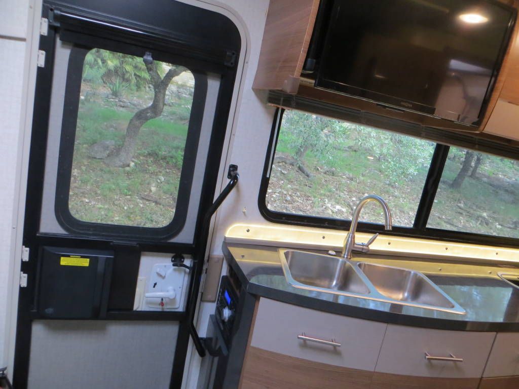 Photo 1 - 2016 Winnebago Class B Motorhome rental photo 9
