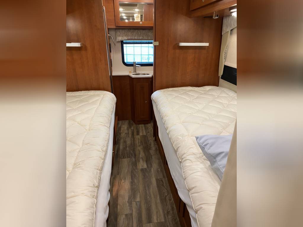 Photo 1 - 2021 Coach House Class B Motorhome rental photo 6