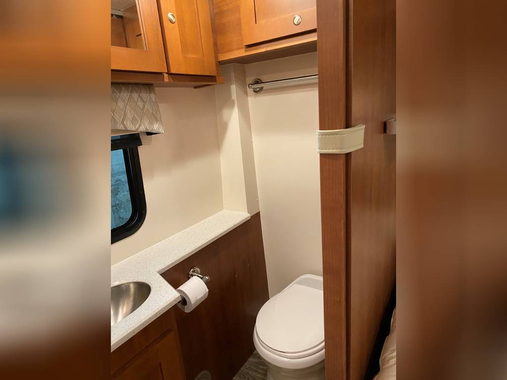 Photo 1 - 2021 Coach House Class B Motorhome rental photo 8