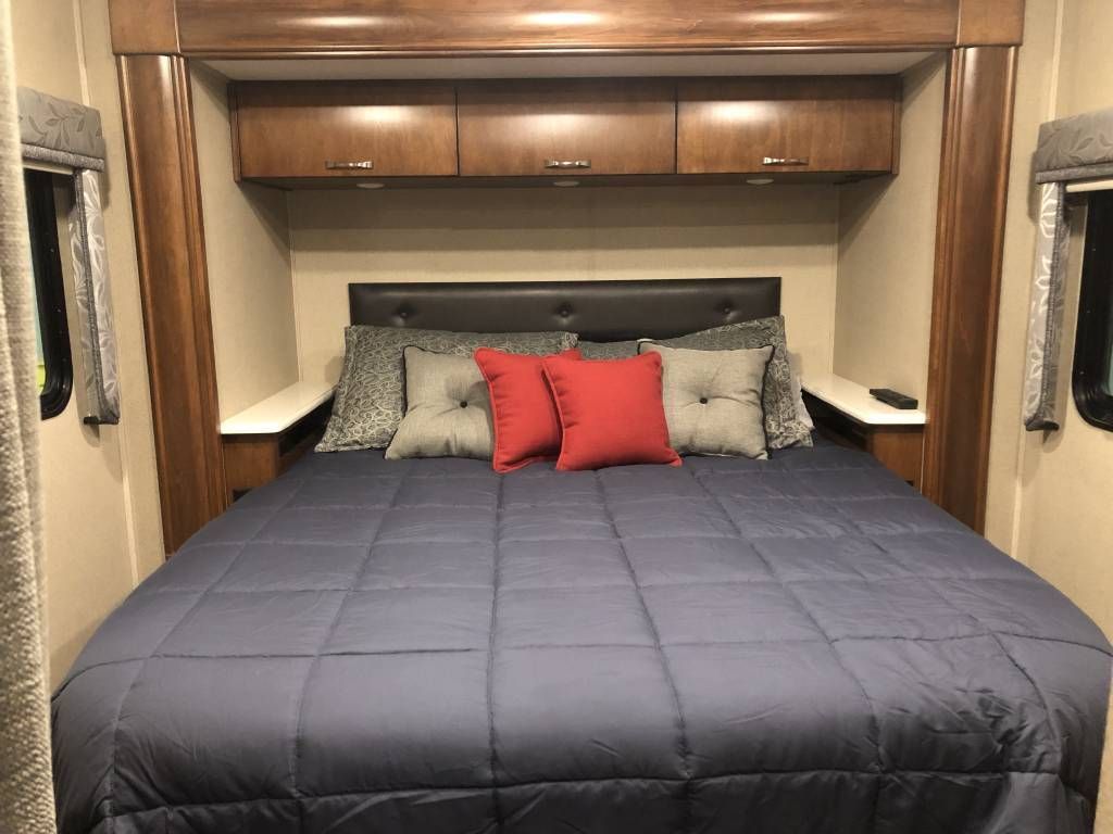 Photo 1 - 2018 Renegade Class B Motorhome rental photo 8