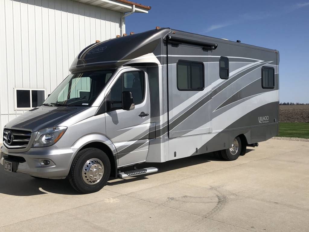 Photo 2 - 2018 Renegade Class B Motorhome rental photo 15
