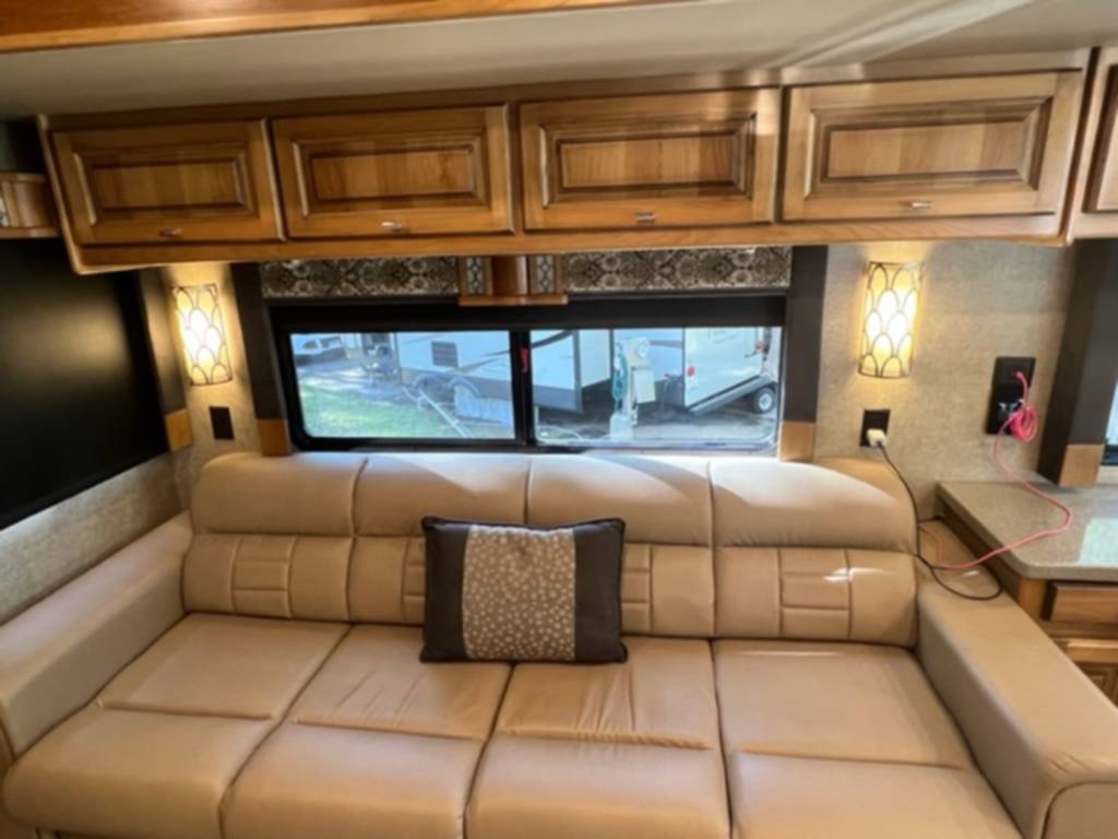 Photo 3 - 2018 Tiffin Motorhomes Class A Motorhome rental photo 19
