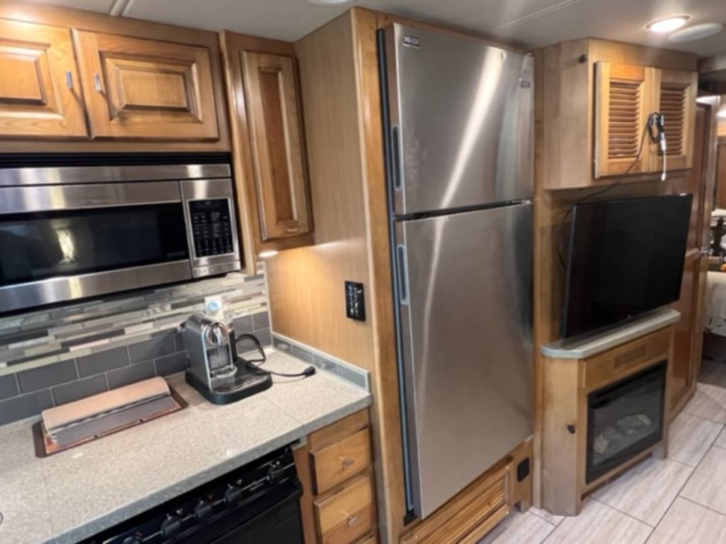 Photo 3 - 2018 Tiffin Motorhomes Class A Motorhome rental photo 20