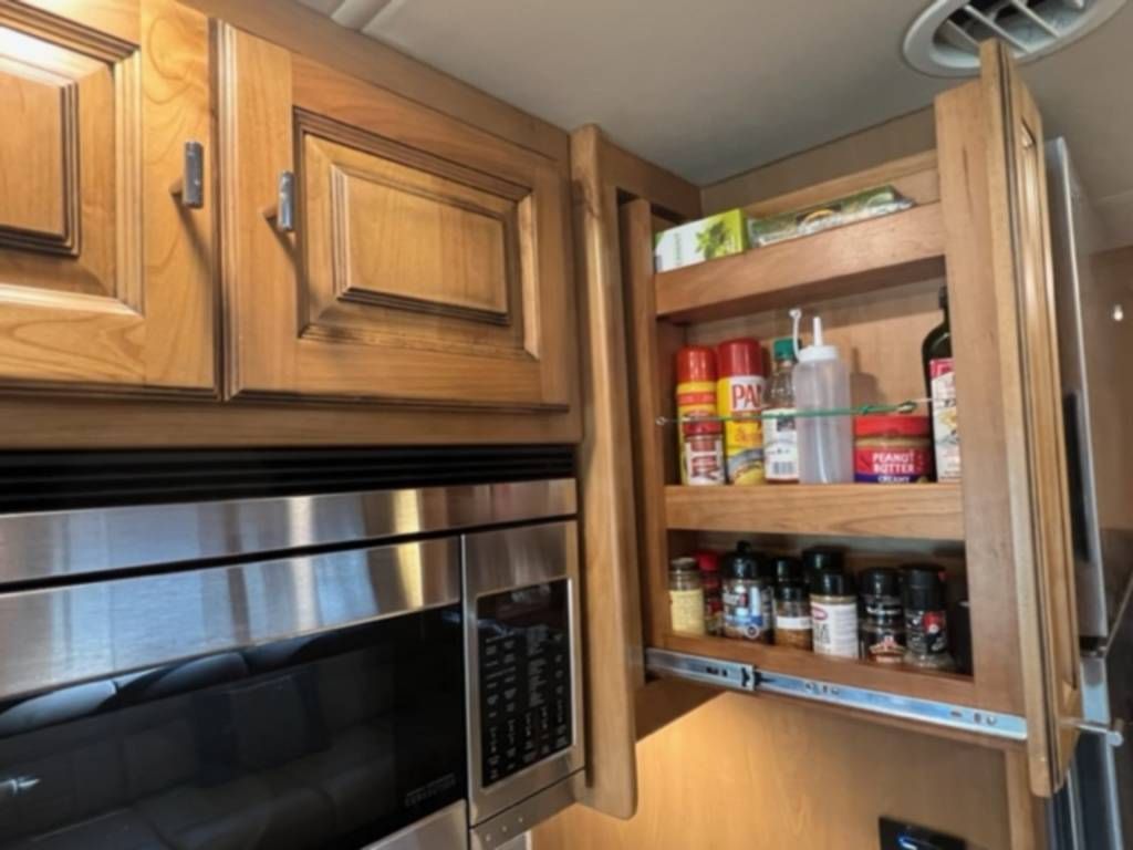 Photo 3 - 2018 Tiffin Motorhomes Class A Motorhome rental photo 26