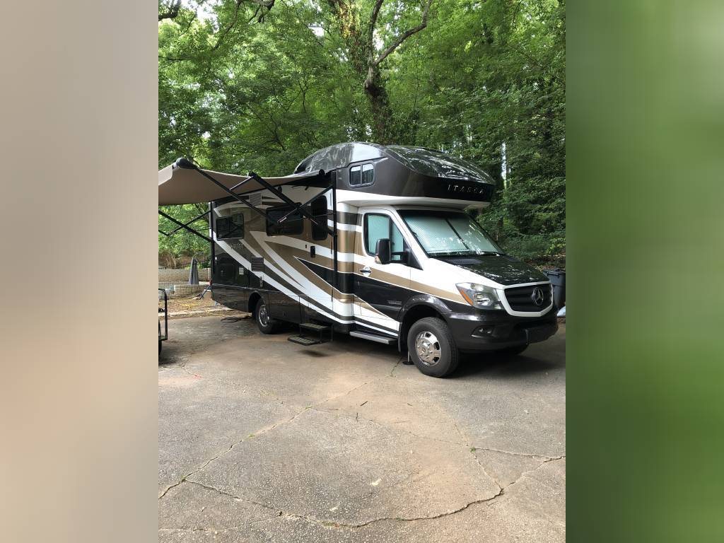 Photo 1 - 2016 Itasca Class B Motorhome rental photo 9
