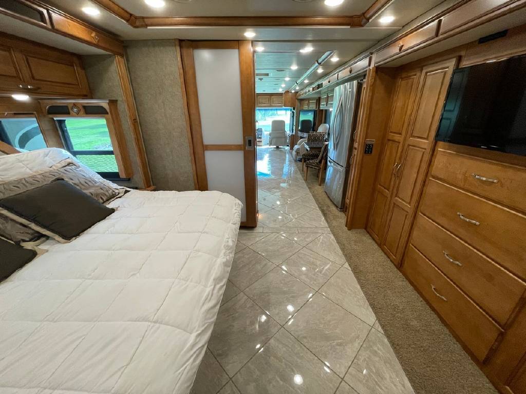 Photo 2 - 2017 Winnebago Class A Motorhome rental photo 12
