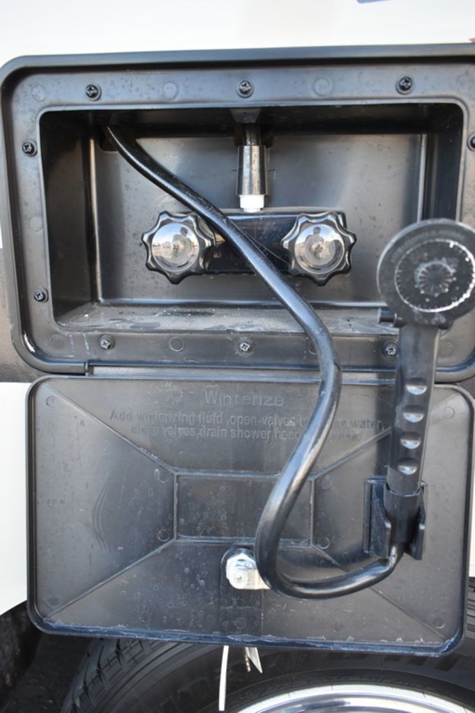 Photo 4 - 2020 Coachmen Class C Motorhome rental photo 21