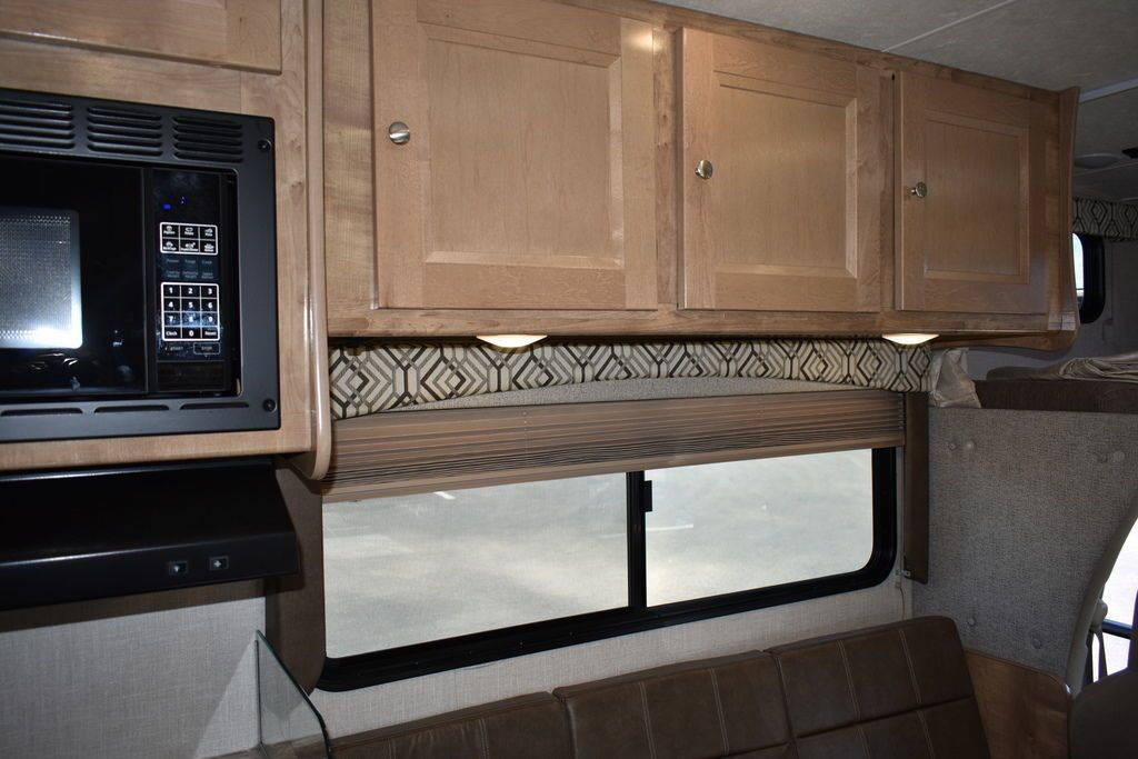 Photo 5 - 2020 Coachmen Class C Motorhome rental photo 25
